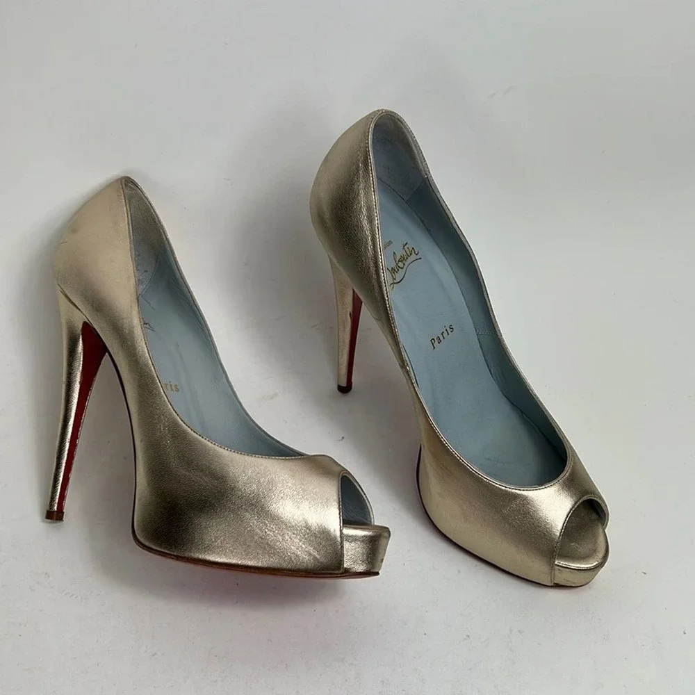 Christian Louboutin gold pebbled leather Palais Royal platform pumps women’s 10